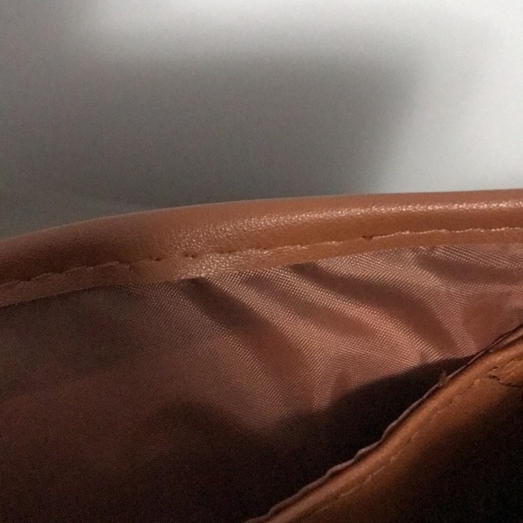 Tommy Bahama Reversible Faux Leather Tote Wristlet - Picture 13 of 16